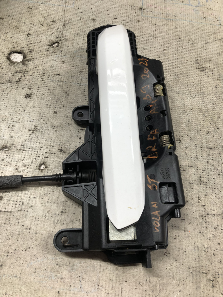 Maner exterior dreapta fata Audi A4 B9 - Motorina 2023, 8W0837812A