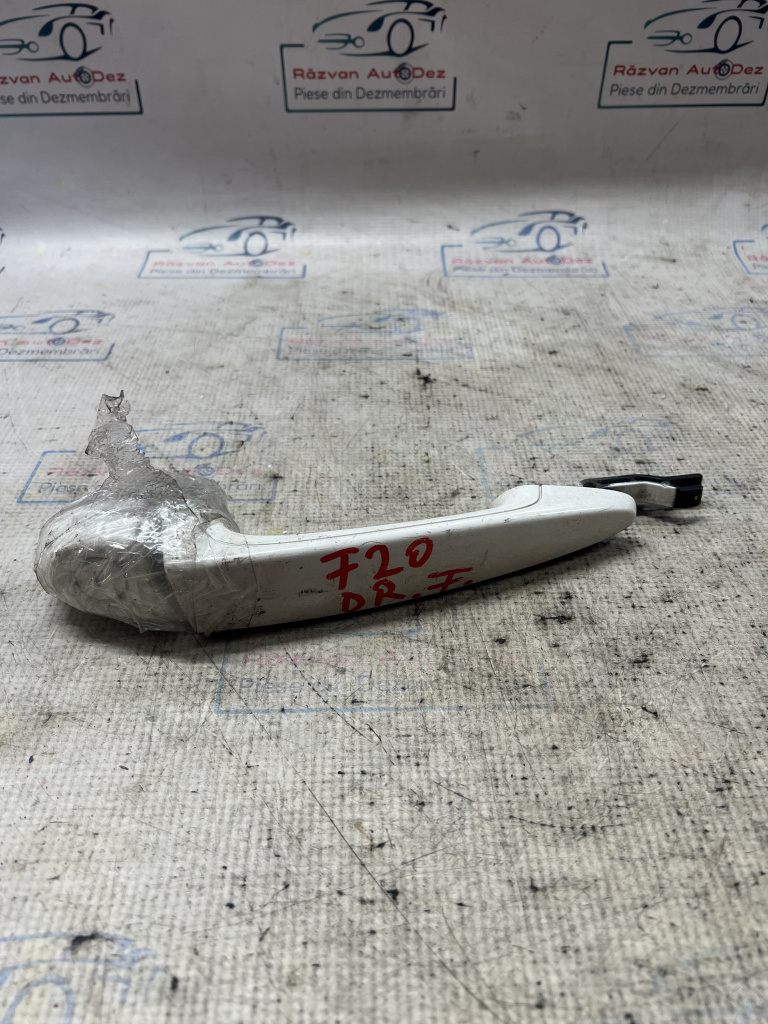 Maner exterior dreapta fata BMW Seria 1 F20 2012