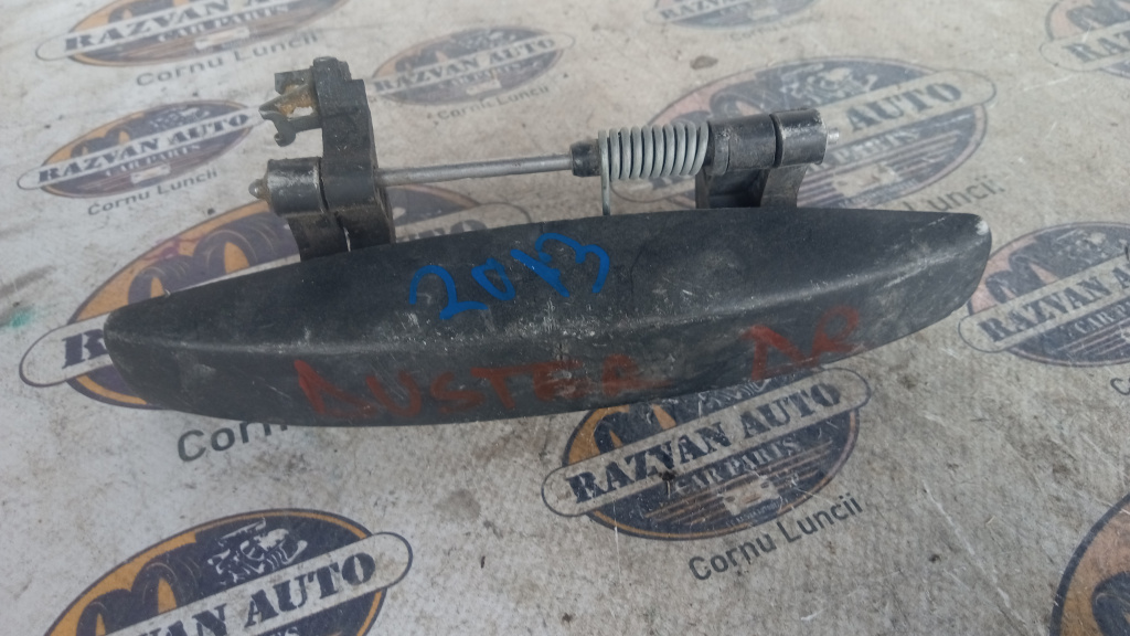 Maner exterior dreapta fata Dacia Duster 2013
