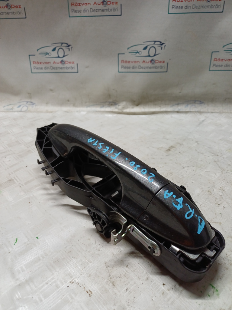 Maner exterior dreapta fata Ford Fiesta - Benzina 2020, -
