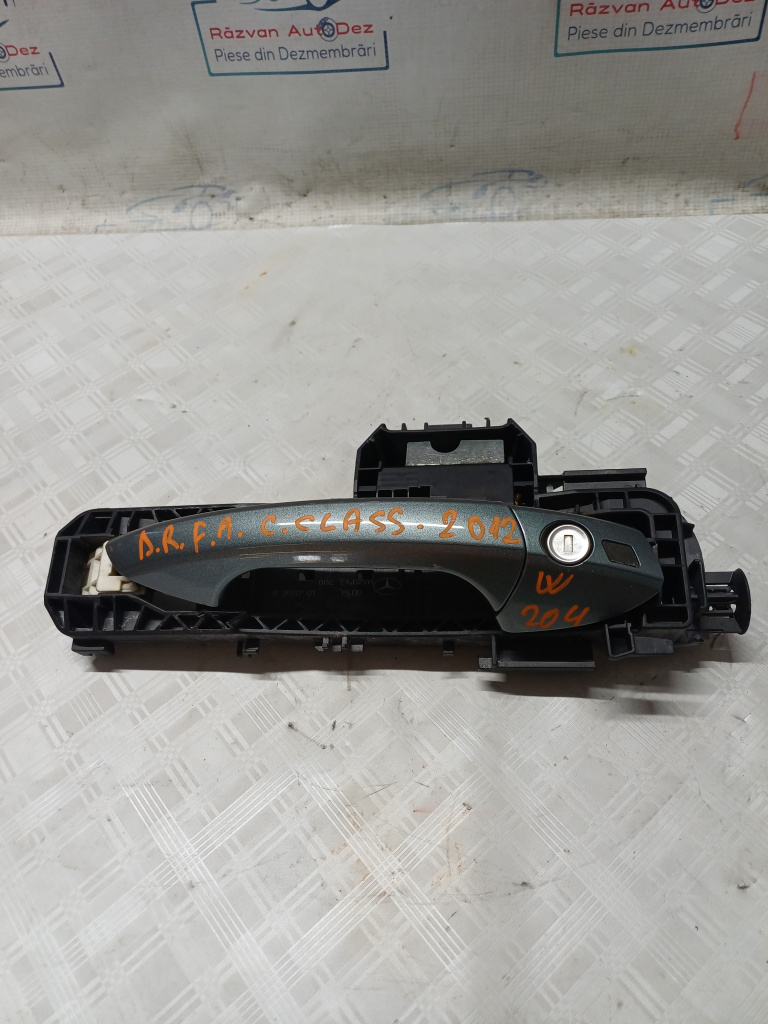 Maner exterior dreapta fata Mercedes C-Class W204 - Motorina 2012, -