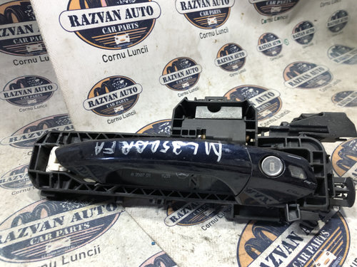 Maner exterior dreapta fata Mercedes ML 350 2012