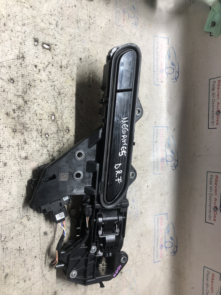 Maner exterior dreapta fata Renault Megane 5 - Electric 2024, 806060200R