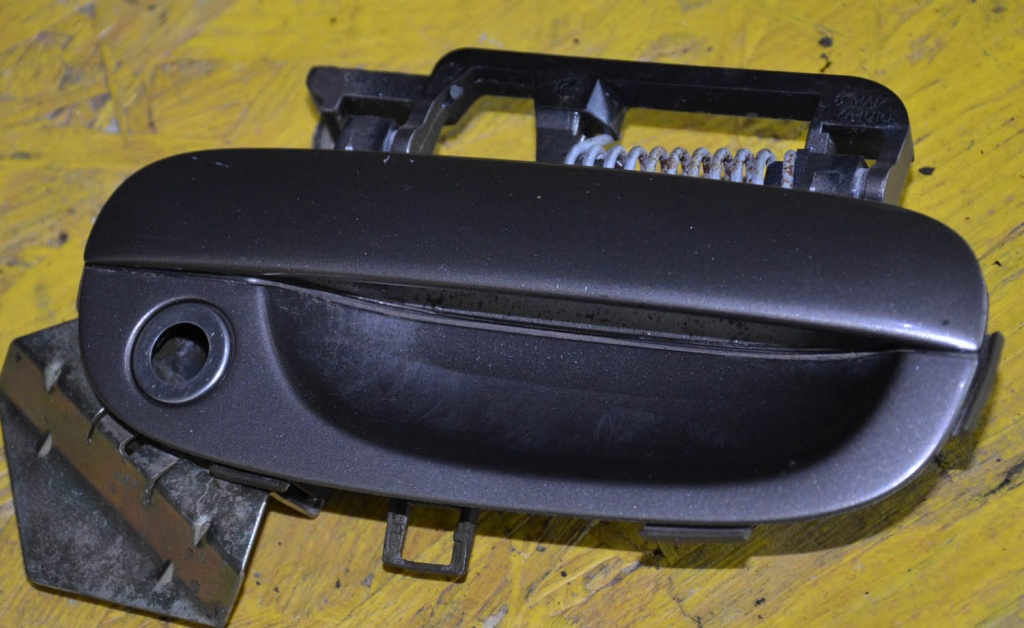 Maner exterior dreapta fata UK Peugeot 607 1999~~2004