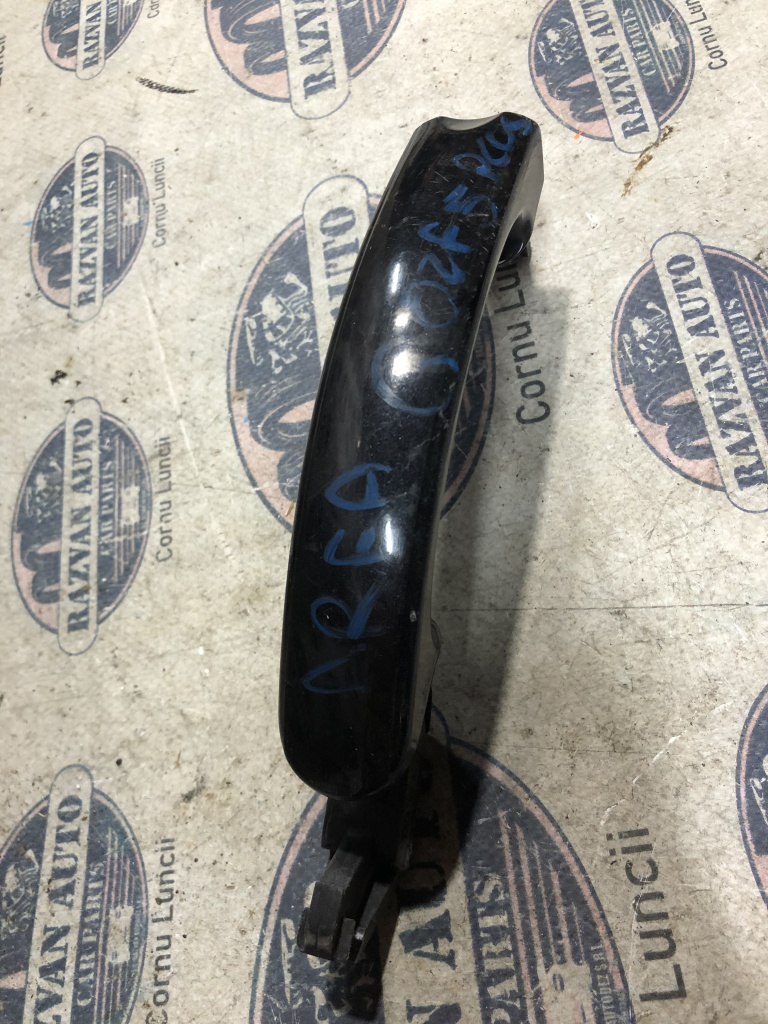 Maner exterior dreapta fata Volkswagen Golf 5 2008
