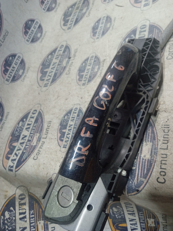 Maner exterior dreapta fata Volkswagen Golf 6 2009