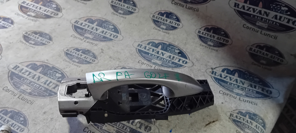 Maner exterior dreapta fata Volkswagen Golf 7 2014