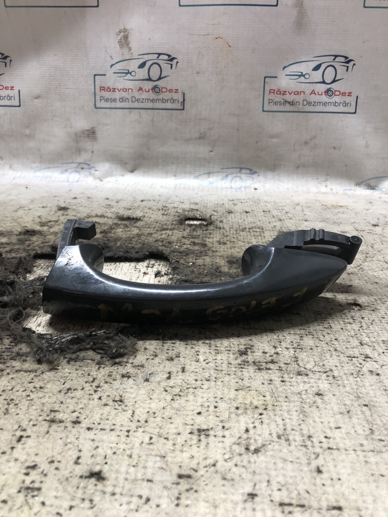 Maner exterior dreapta fata Volkswagen Golf 7 2014