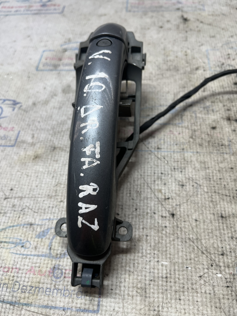 Maner exterior dreapta fata Volkswagen Touareg 2005