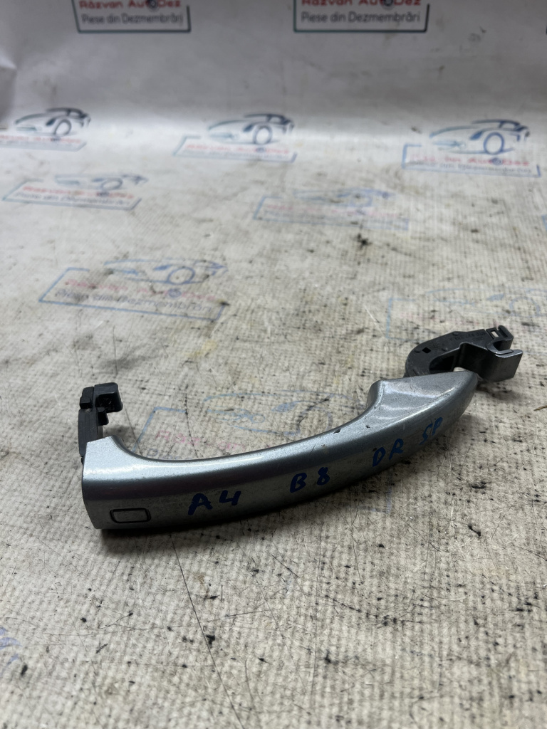 Maner exterior dreapta spate Audi A4 B8 2012, 8T0837205A