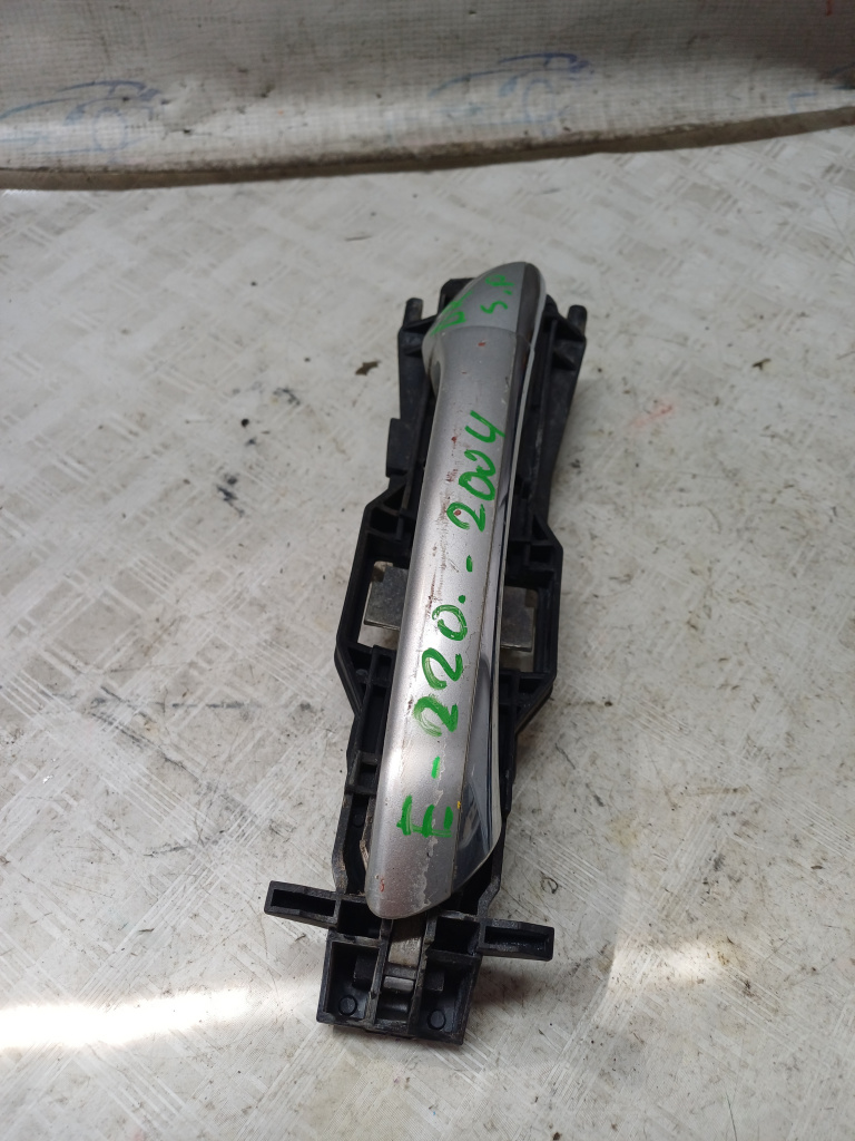 Maner exterior dreapta spate Mercedes E Class w211 - Motorina 2004, -