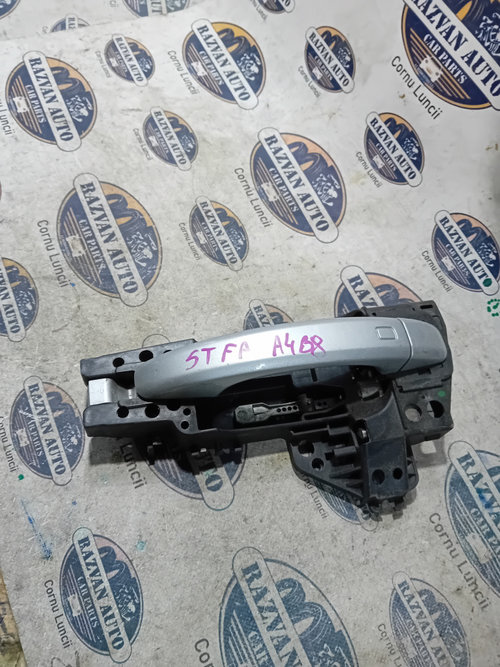 Maner exterior stanga fata Audi A4 B8 2011