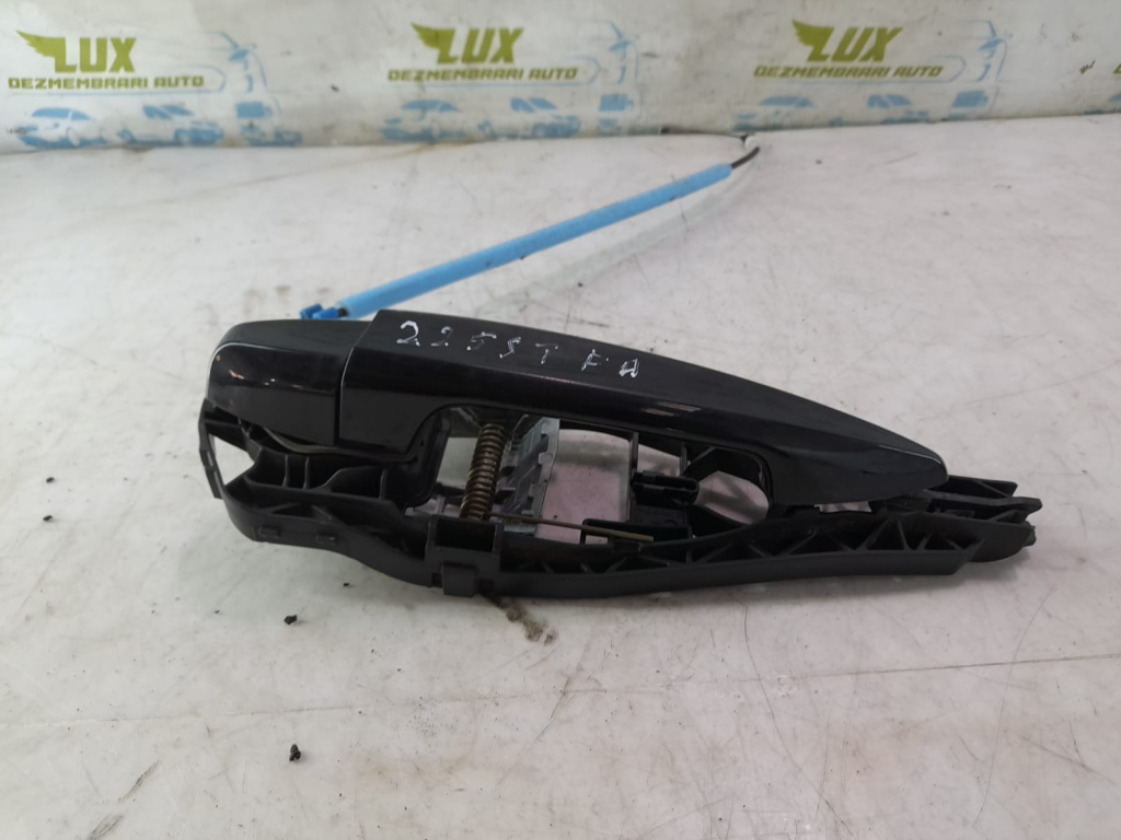 Maner exterior stanga fata BMW Seria 2 Active Tourer F45 [2014 - 2018] 1.5d B37C15A