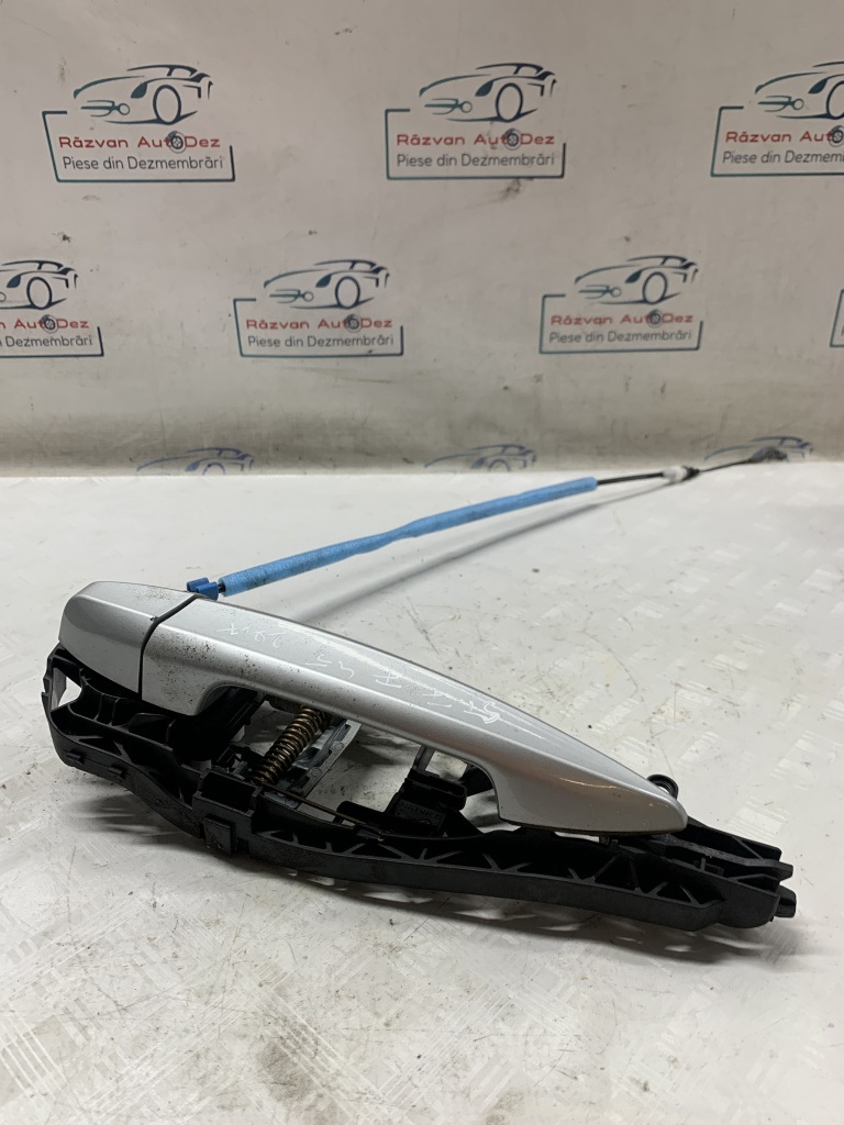 Maner exterior stanga fata BMW Seria 2 F