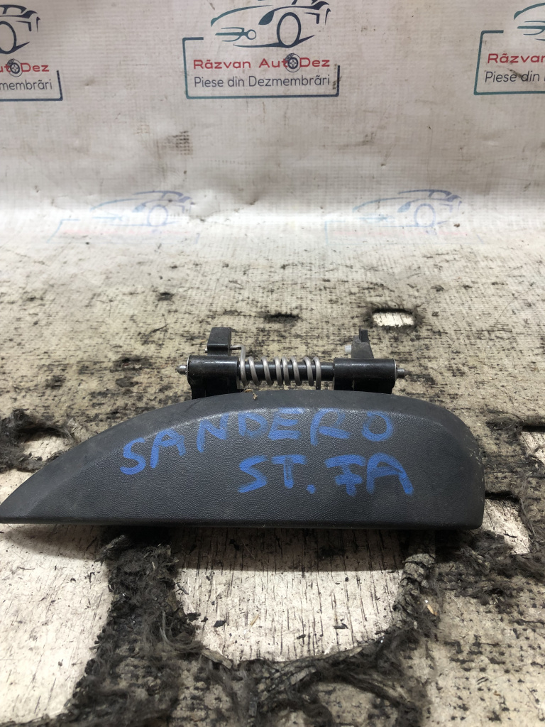 Maner exterior stanga fata Dacia Sandero 2013