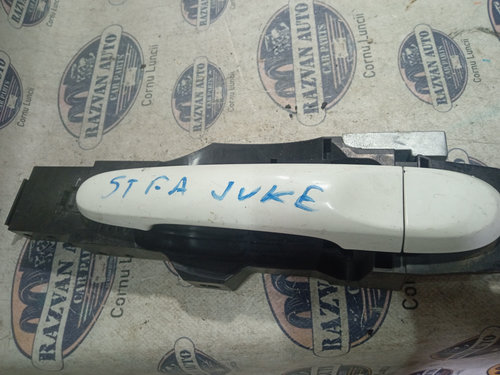 Maner exterior stanga fata Nissan Juke 2011