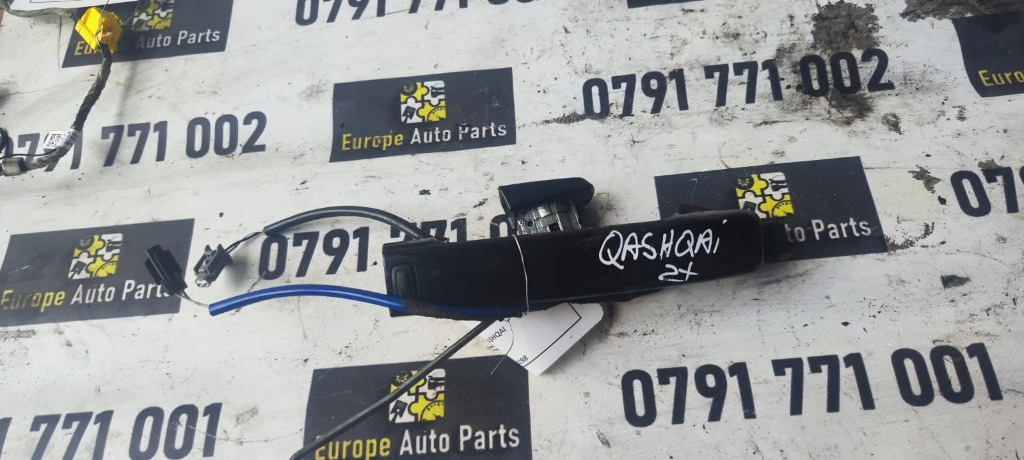 Maner exterior stanga fata Nissan Qashqai 1.6 DCI an 2012