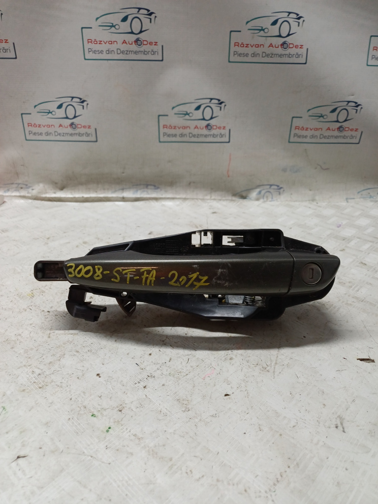 Maner exterior stanga fata Peugeot 3008 