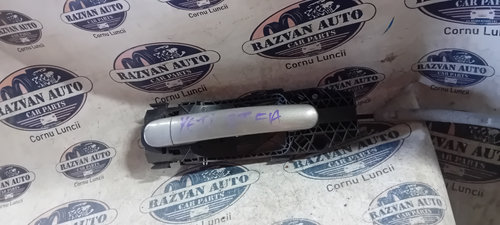Maner exterior stanga fata Skoda Yeti 2011