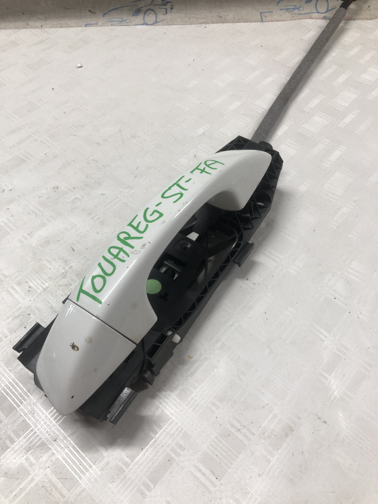 Maner exterior stanga fata Volkswagen Touareg - Motorina 2012, 5N0837017D