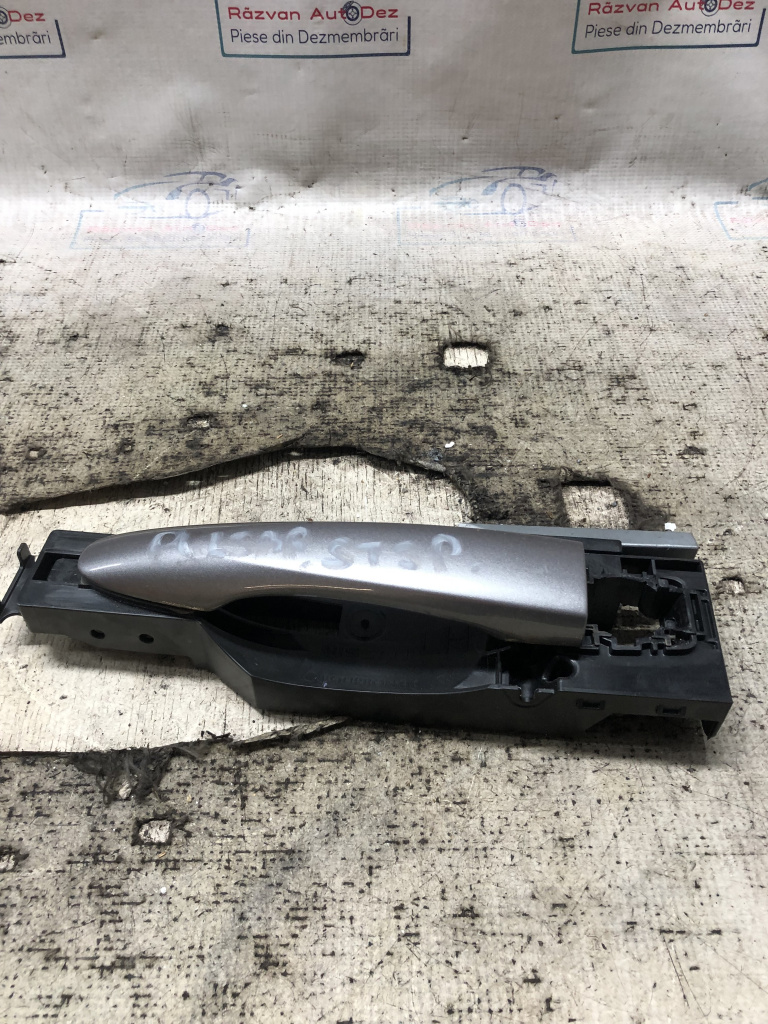 Maner exterior stanga spate Nissan Pulsar 2012
