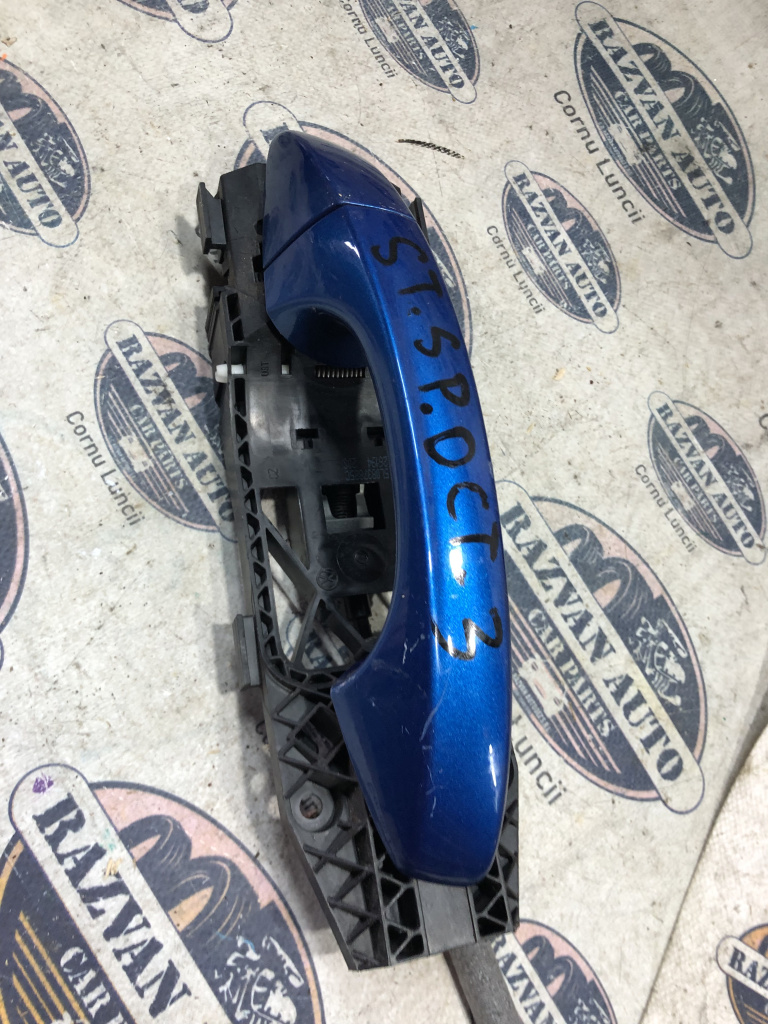 Maner exterior stanga spate Skoda Octavia 3 2014