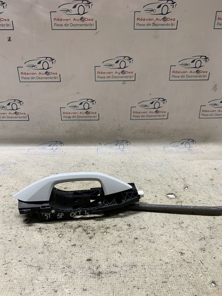 Maner exterior stanga spate Skoda Octavia 4 - Motorina 2020, -