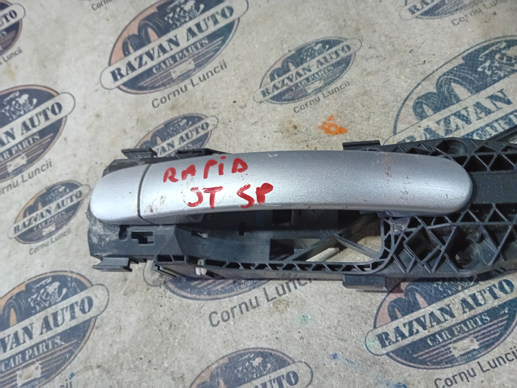 Maner exterior stanga spate Skoda RAPID 