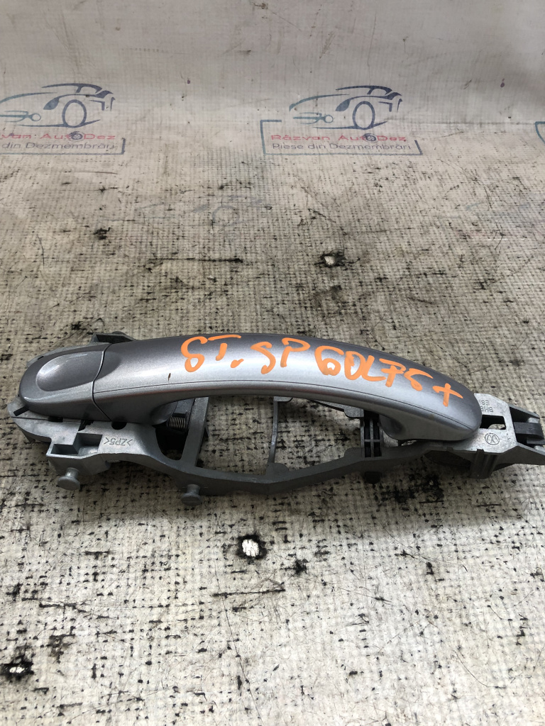 Maner exterior stanga spate Volkswagen Golf 7 2014