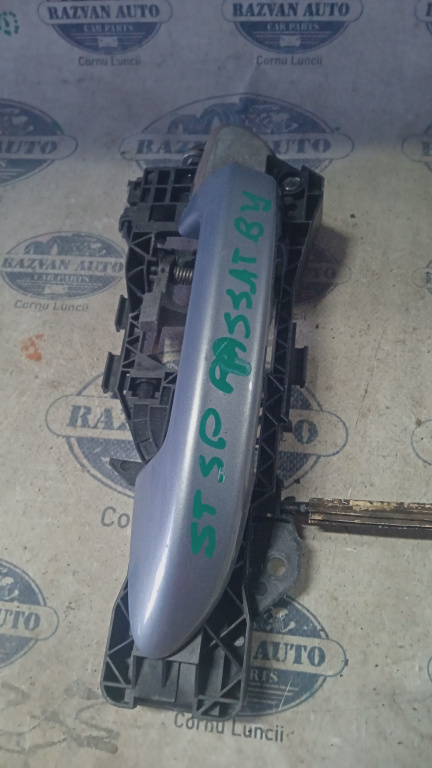 Maner exterior stanga spate Volkswagen Passat B7 2012