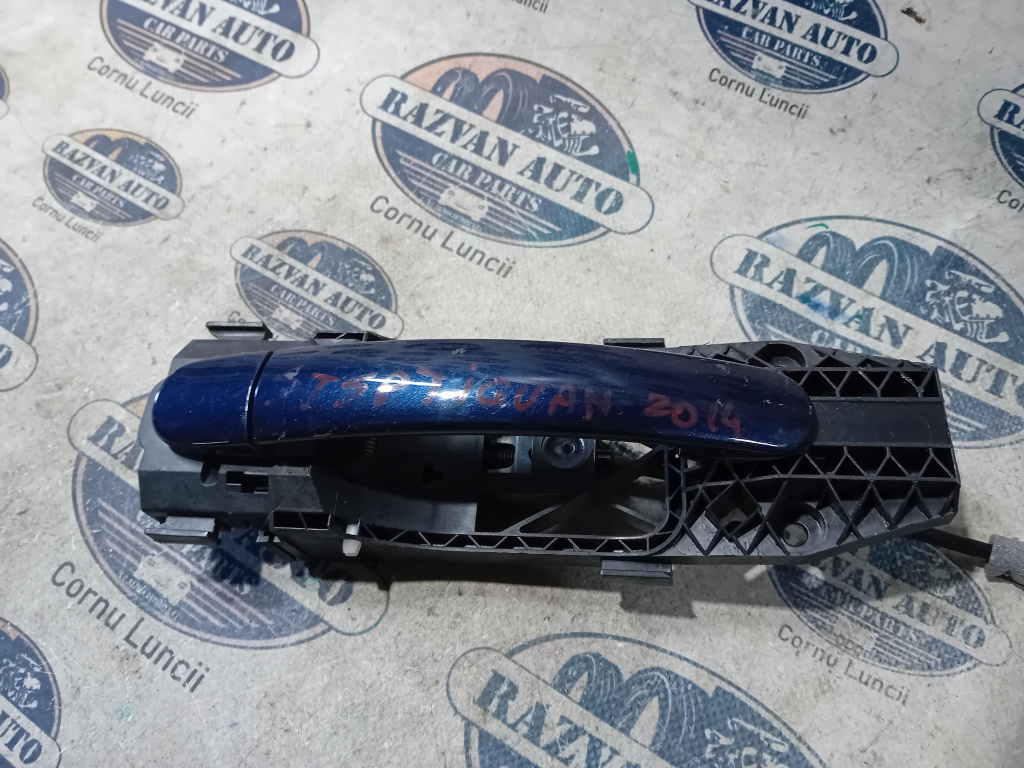 Maner exterior stanga spate Volkswagen Tiguan 2014