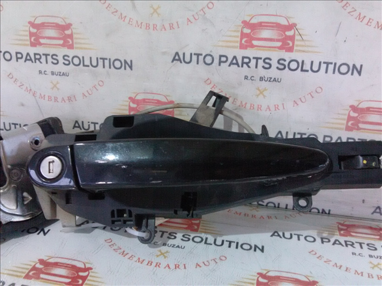 Maner exterior usa dreapta fata BMW E90 an fabr. 2006