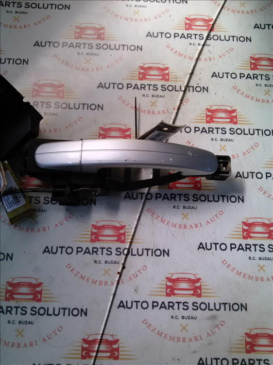 Maner exterior usa dreapta fata FORD FOCUS 2 an fabr. 2009