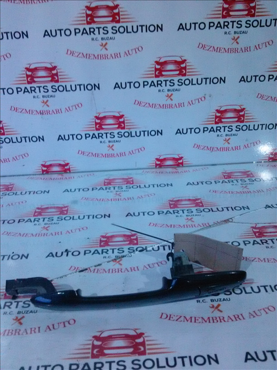 Maner exterior usa dreapta fata MAZDA 3