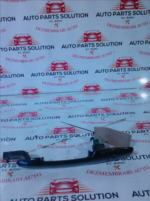 Maner exterior usa dreapta fata MAZDA 3