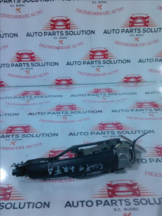 Maner exterior usa dreapta fata VOLKSWAGEN GOLF 4