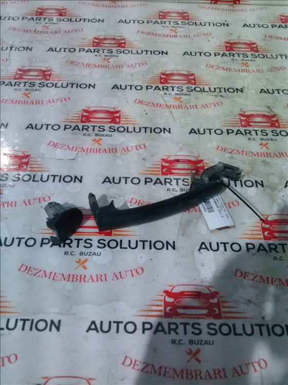 Maner exterior usa dreapta fata VOLKSWAGEN GOLF 5