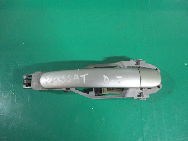 MANER EXTERIOR USA DREAPTA FATA VW PASSAT B5.5 FAB. 2000 - 2005 ⭐⭐⭐⭐⭐