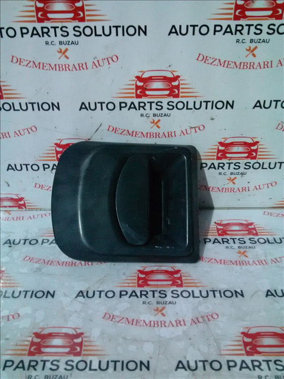 Maner exterior usa dreapta IVECO DAILY an fabr. 2009