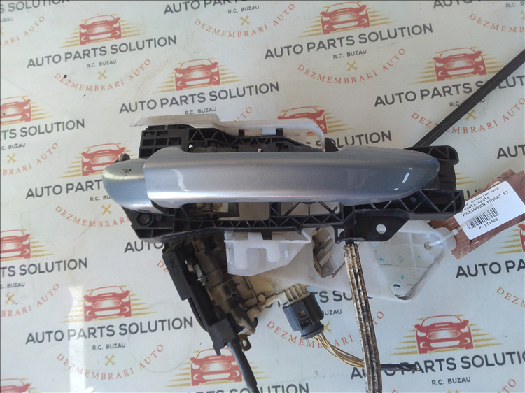Maner exterior usa dreapta spate VOLKSWAGEN PASSAT B7