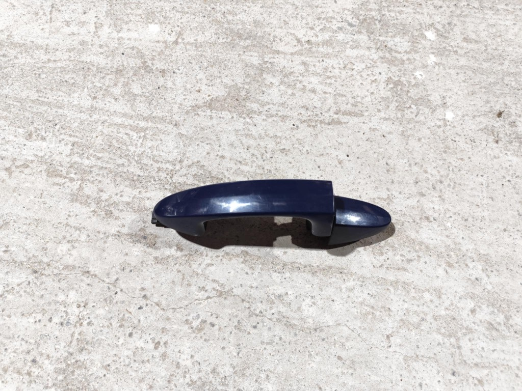 Maner exterior usa stanga fata Ford Fiesta VI 1.25 benzina an fab. 2008 - 2017