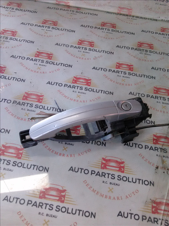 Maner exterior usa stanga fata FORD FOCUS 2