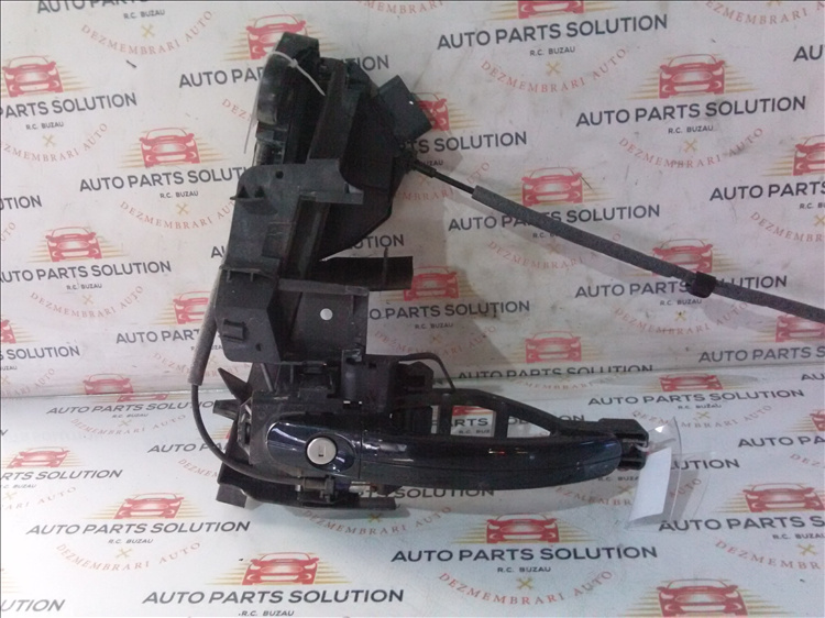 Maner exterior usa stanga fata FORD FOCUS 3