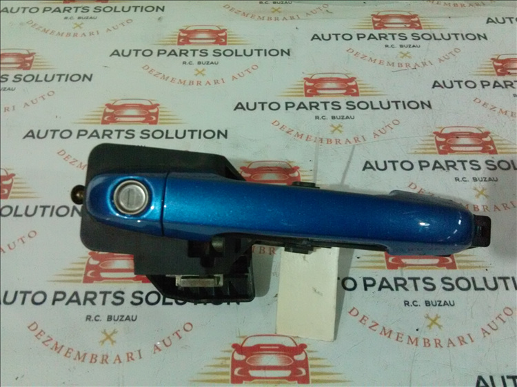 Maner exterior usa stanga fata KIA CEED 1.4 B, an fabr. 2011