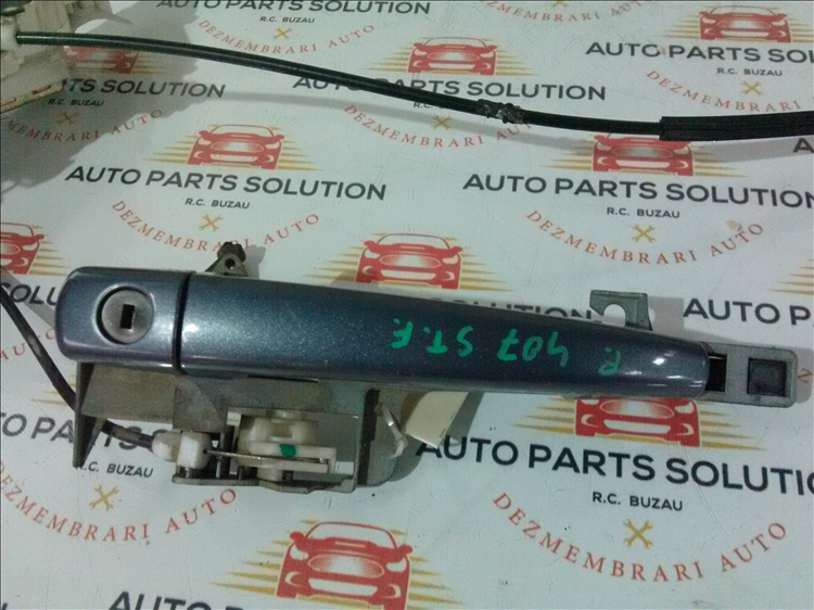 Maner exterior usa stanga fata PEUGEOT 407 2.0 HDI