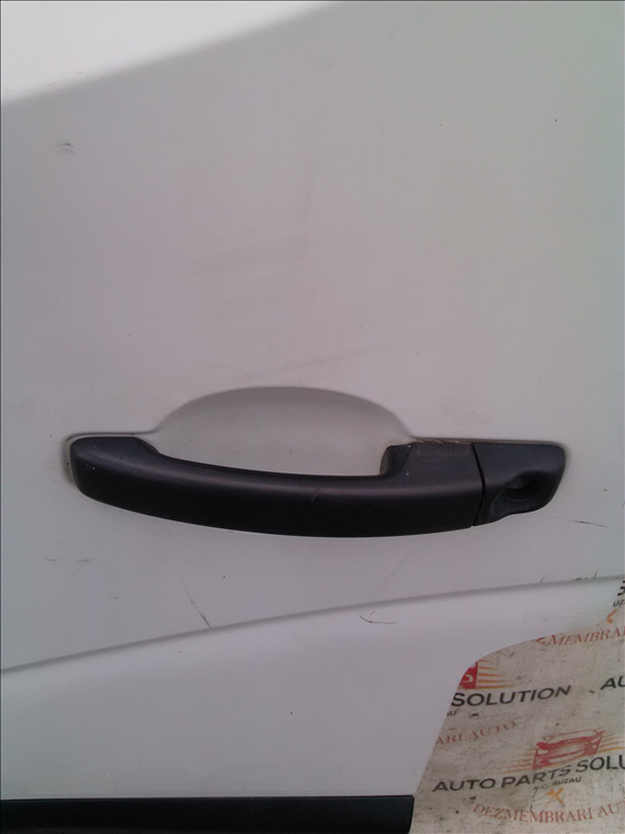 Maner exterior usa stanga fata RENAULT MASTER an fabr. 2013