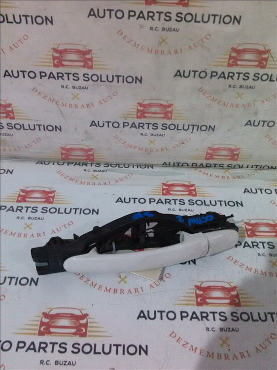Maner exterior usa stanga fata SKODA OCTAVIA 2