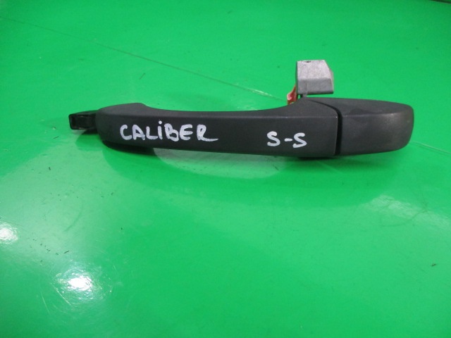 MANER EXTERIOR USA STANGA SPATE DODGE CALIBER FAB. 2006 – 2012 ⭐⭐⭐⭐⭐