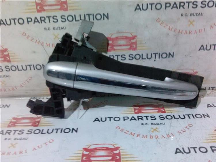 Maner exterior usa stanga spate M A CLASS an fabr. 2001