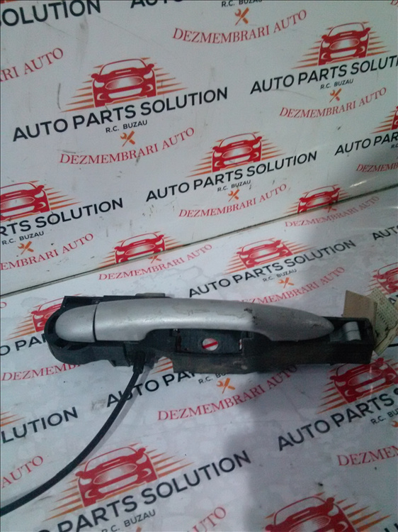 Maner exterior usa stanga spate RENAULT CLIO 3 an fabr. 2009